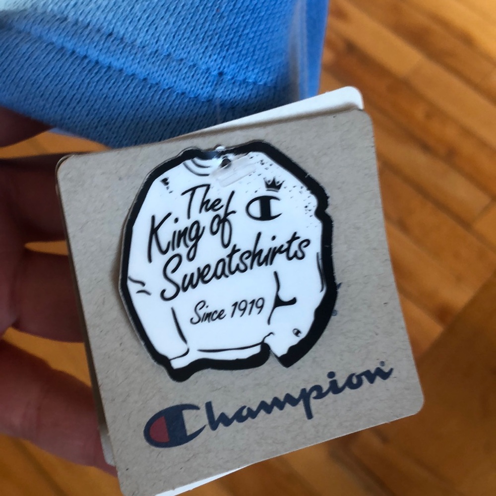 Champion Cropped Hoodie, NWT - Picture 8 of 8